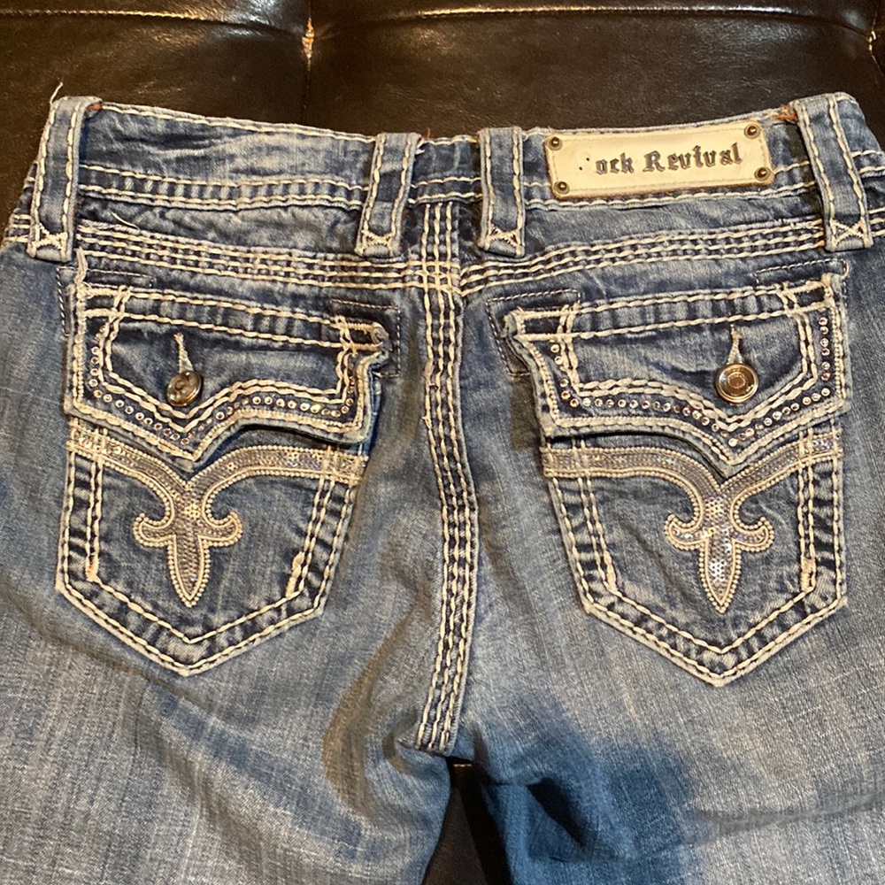 Rock Revival Kai Boot women’s size 27. Bling on front & back pockets.